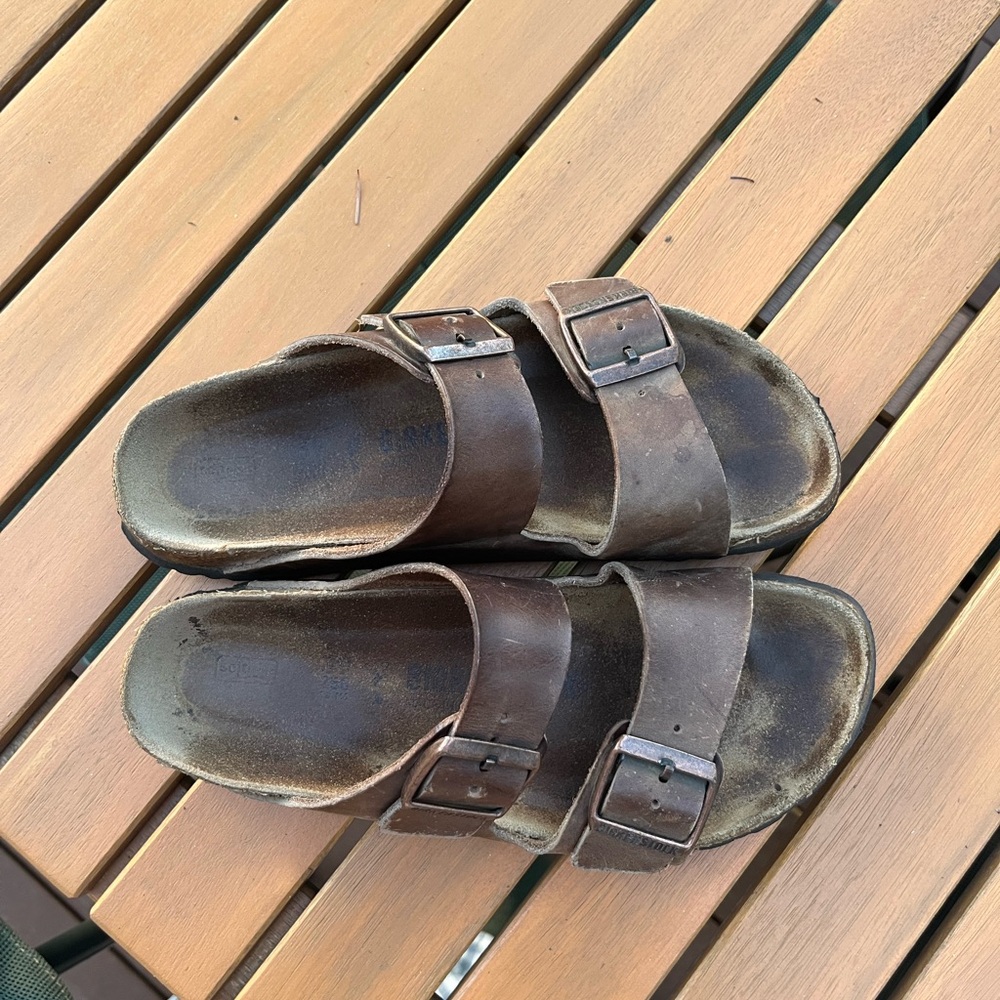 Birkenstocks Arizona birkbuc mocha brown women’s 8 men’s 6